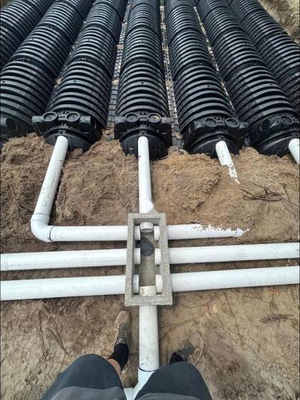 Distribution box tied into the header